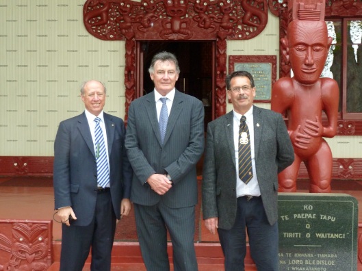 John Broughton (right) with Greg Seymour, Dean of Dentistry (left) and John Ward, University of Otago Chancellor, at Waitangi after signing a Memorandum of Agreement with Ngati Hine Health in 2011. Photograph courtesy of John Broughton.