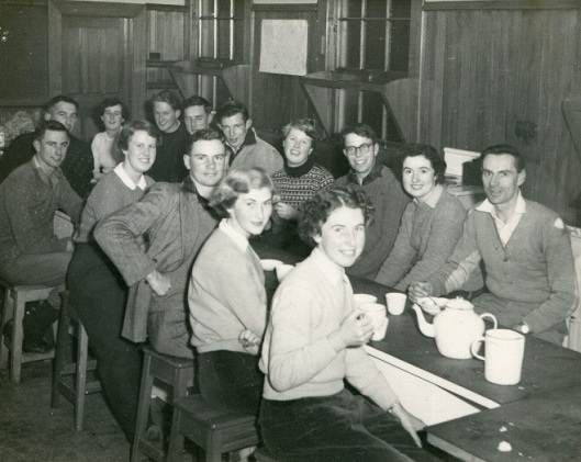 The 1954 Stage III field trip was based in Balclutha. Ron Lister is on the far right. Seated next to him is Mary Kibblewhite, then possibly Doric Mabon and Elizabeth Blomfield. The woman closest to the camera is Beverley South; two along from her is John Sinclair, then Mary James. At the back left, partially obscured, is Raynor Robb. Photograph courtesy of Patricia Graham.