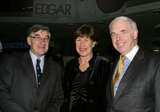 Professor Jim Mann, director of the Edgar Diabetes and Obesity Research Centre, with donors Jan and Eion Edgar at the official opening. It was the first project funded under the Leading Thinkers scheme. Image courtesy of the Edgar Diabetes and Obesity Research Centre.
